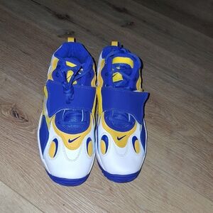 Nike Kids Blue and Yellow Sneakers